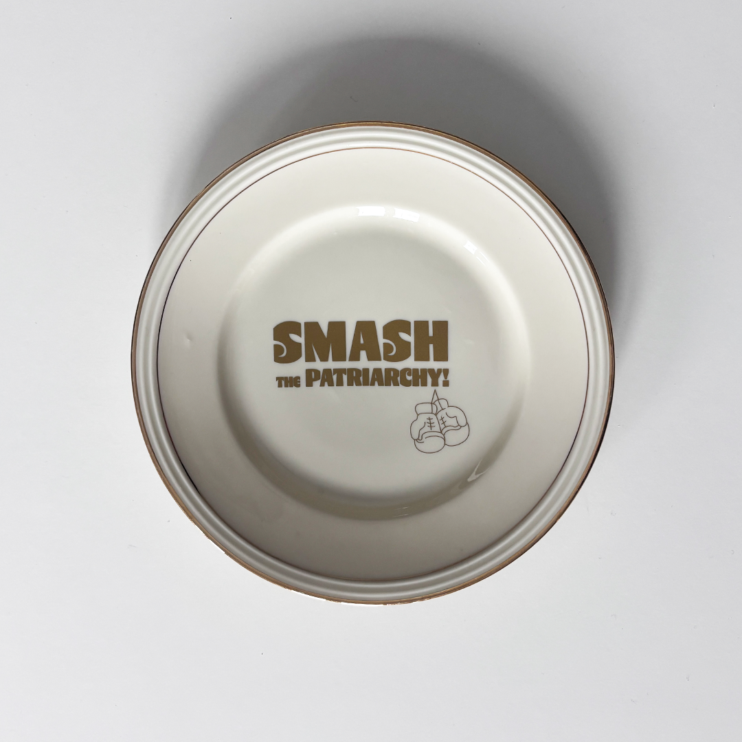 Wandteller Smash the Patriarchy!